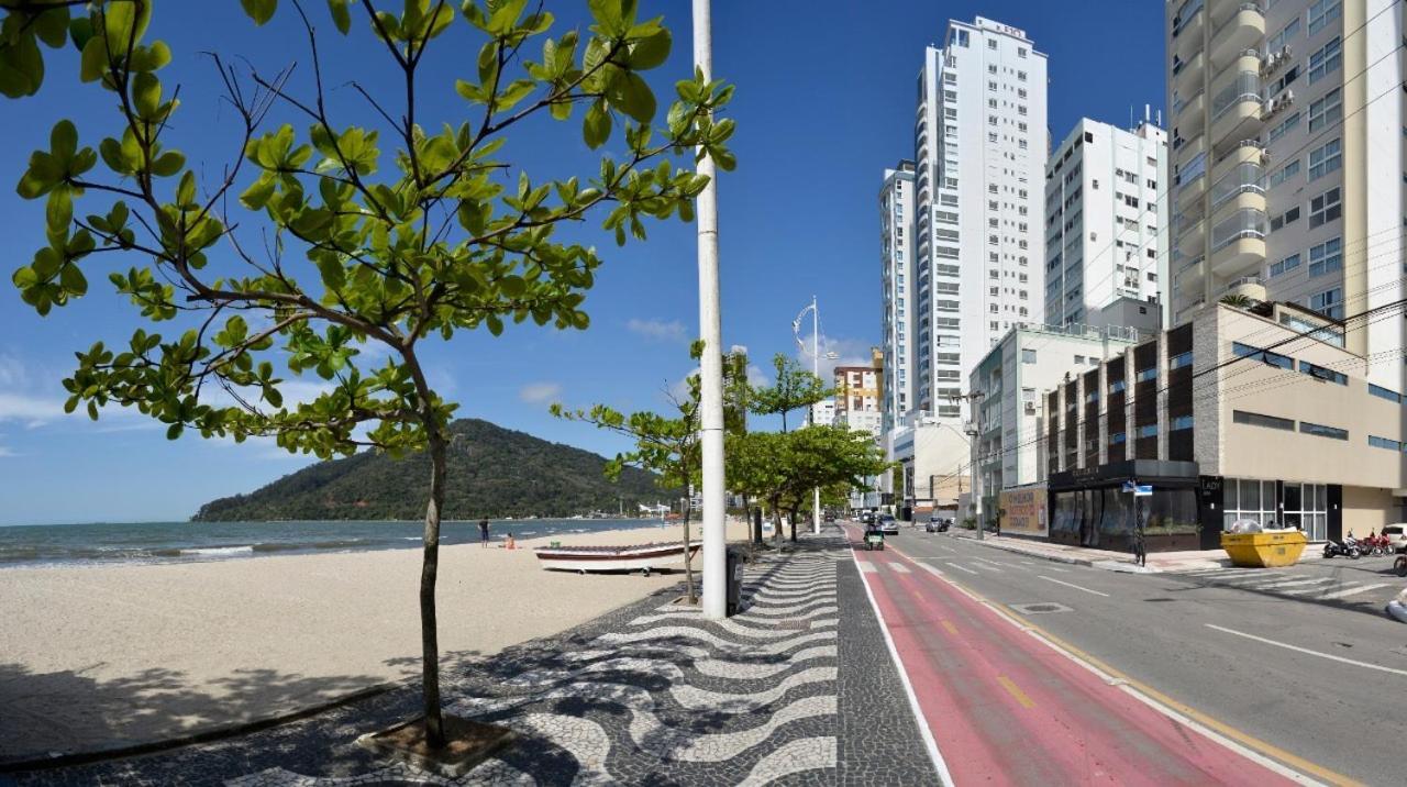 Apartamento Frente Mar Pe Na Areia, Na Av Atlantica Balneario Camboriu